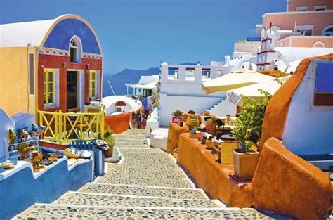 Paket Wisata Santorini: Menikmati Keindahan Pulau Cantik Yunani